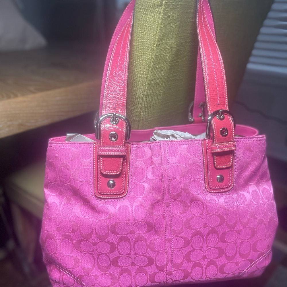 Coach Shoulder Bag. Brand new. Never Used.